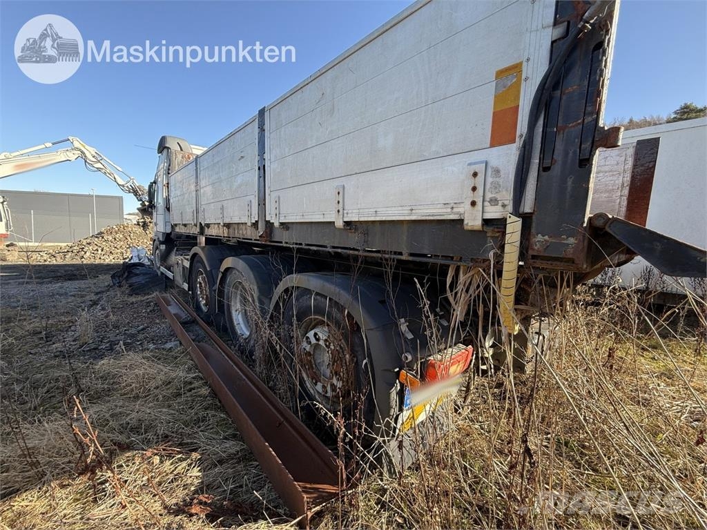 Volvo FM12-52 8X2 工程吊钩车
