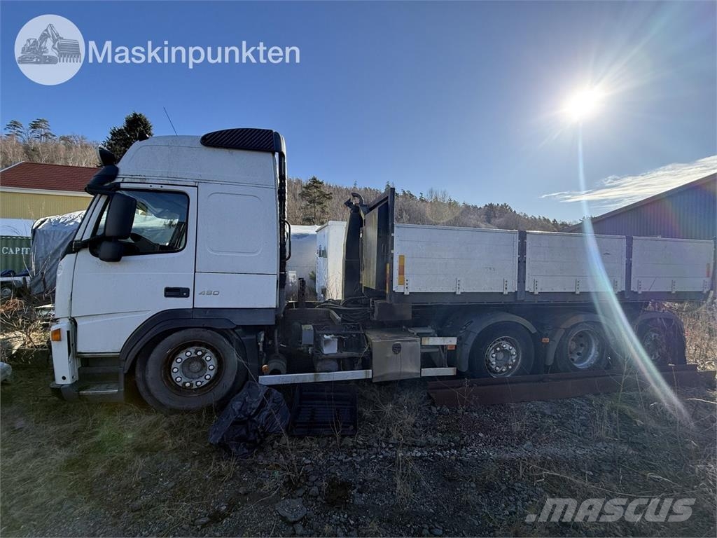Volvo FM12-52 8X2 工程吊钩车