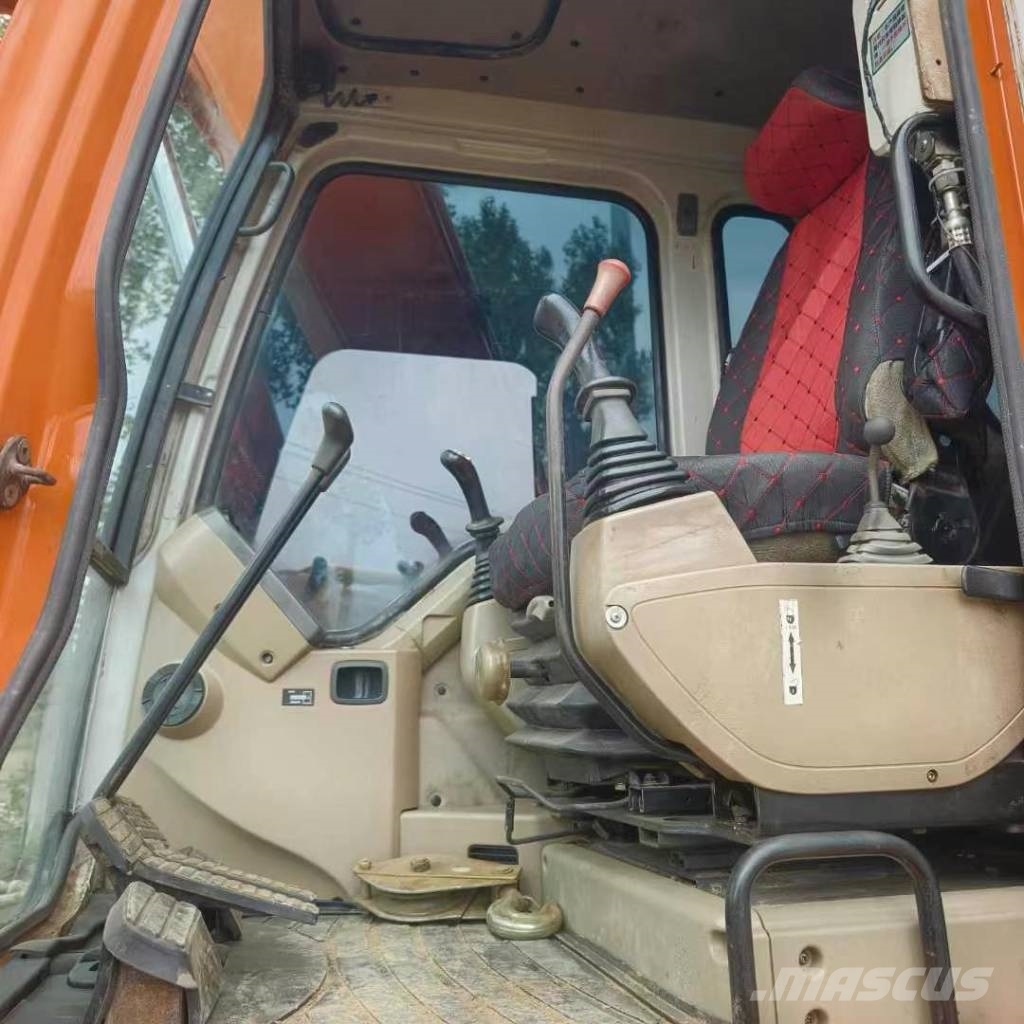 Doosan DH 80 中型挖土機/掘鑿機/挖掘機 7t-12t