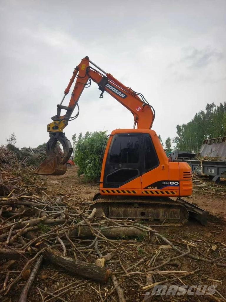 Doosan DH 80 中型挖土機/掘鑿機/挖掘機 7t-12t