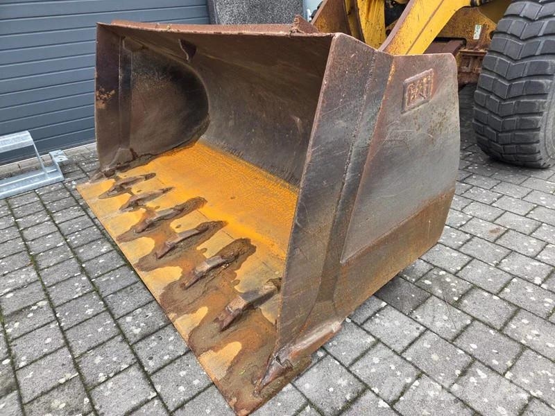 CAT 938G Wiellader Cat Iekrāvēji uz riteņiem