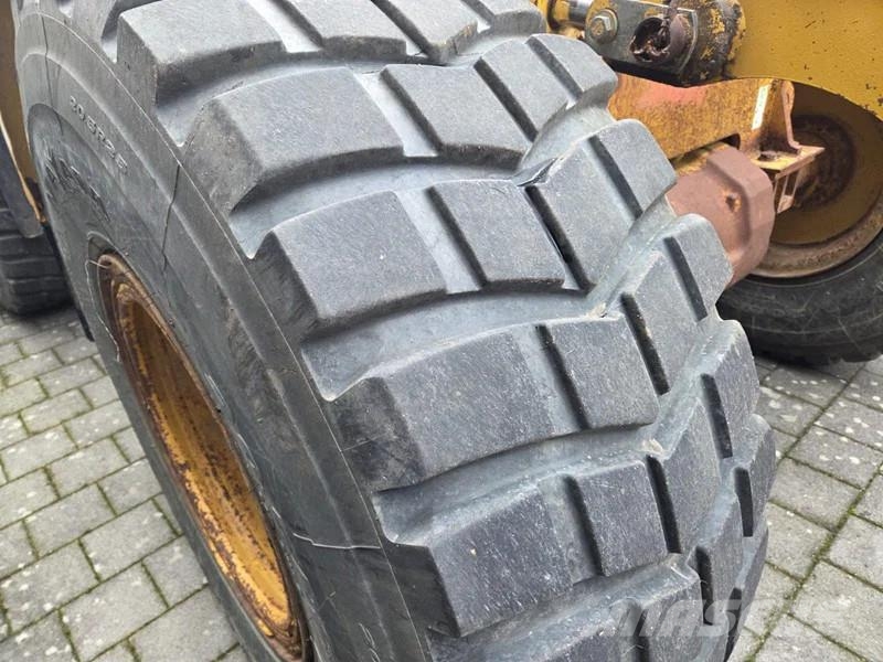 CAT 938G Wiellader Cat Iekrāvēji uz riteņiem