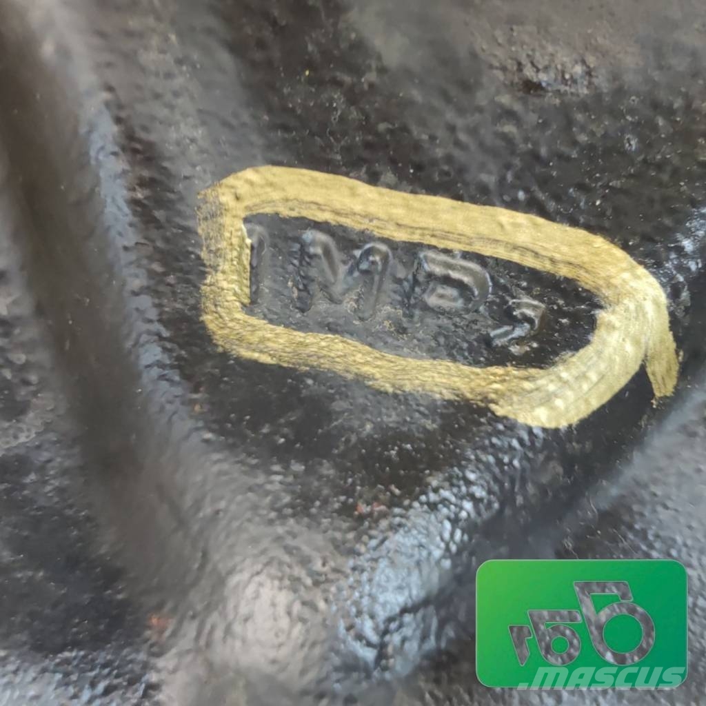 Valtra 8550 Hub reduction hub 11364 Carraro 20.29 V340554 أجهزة نقل
