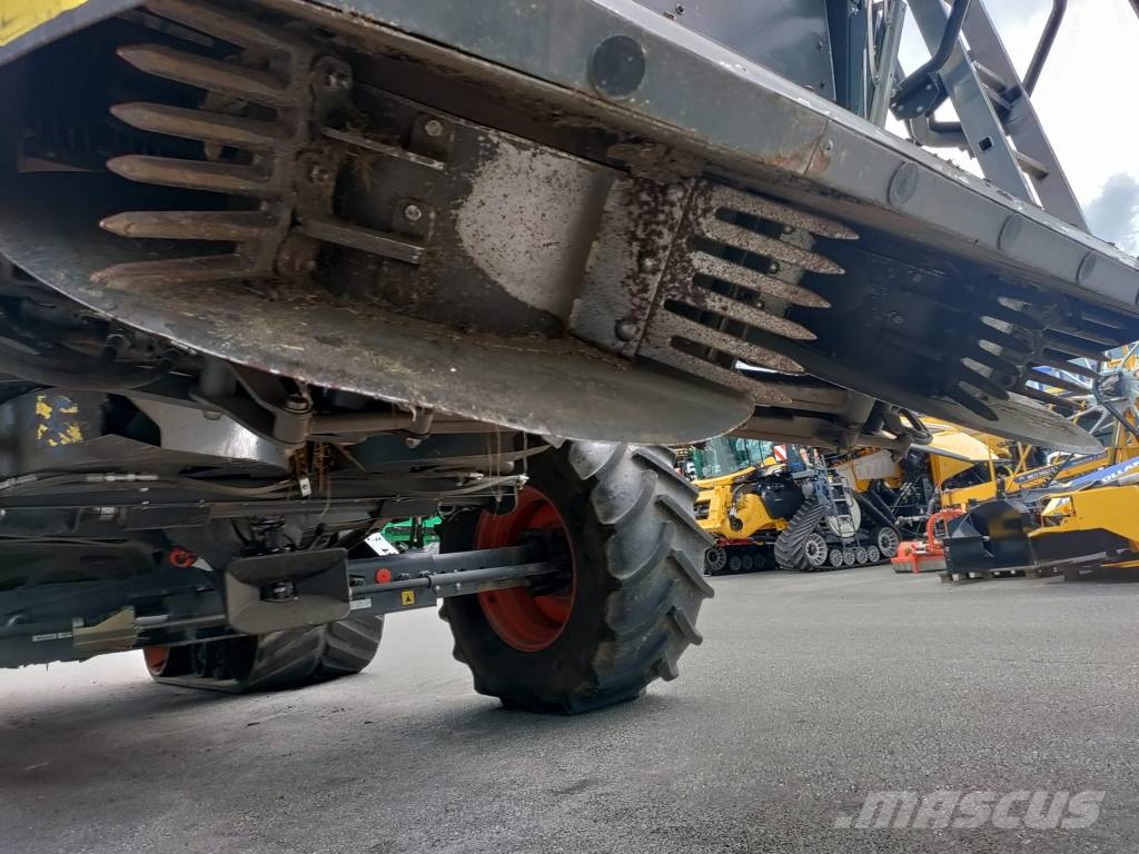CLAAS Lexion 6800 TT Θεριζοαλωνιστικές μηχανές