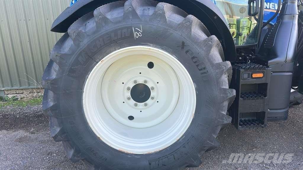 New Holland T6.155 Tractor Tractors