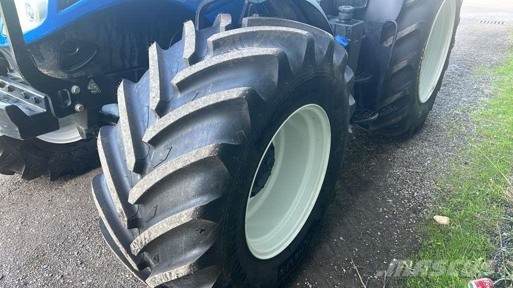New Holland T6.155 Tractor Tractors