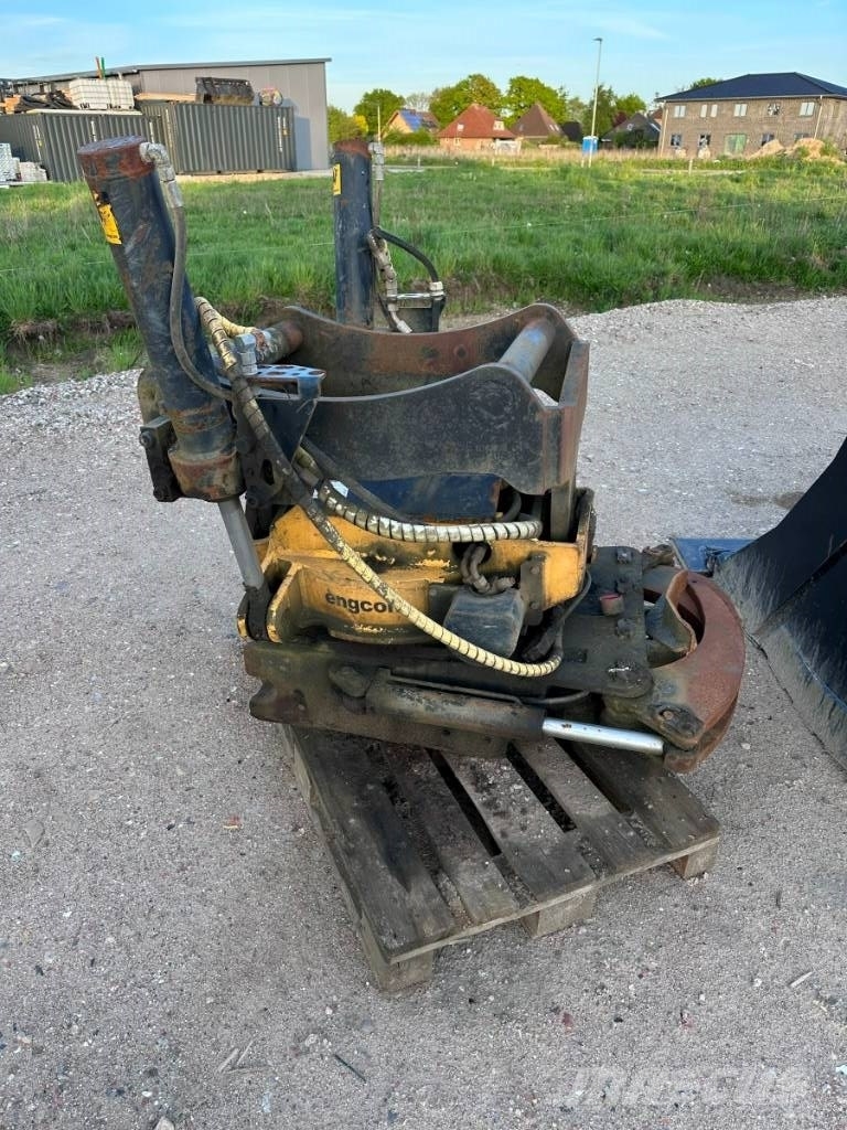 Engcon EC 30 - S80 GR30-S80 - SVAB Rototilt - Tiltrotator Rotationsschaufel