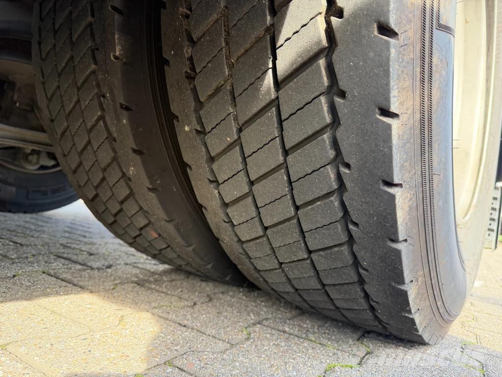 MAN TGX 18.420 *Damage* Engine = Running* 2 Tank Euro Тягачі