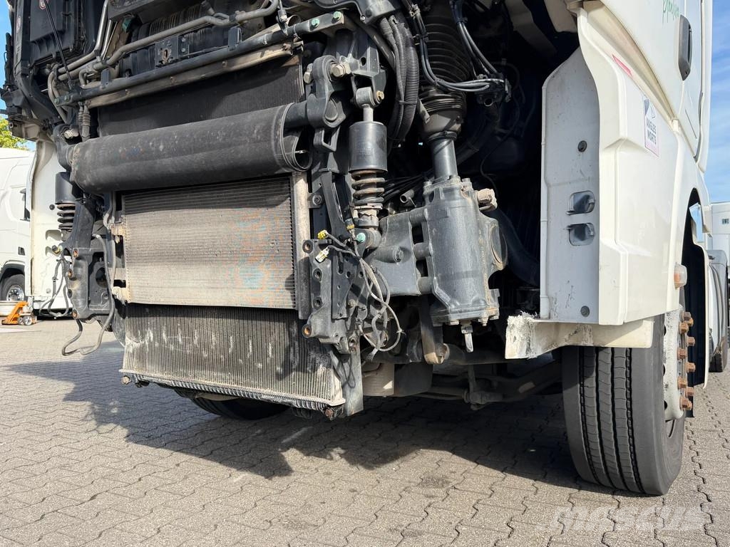 MAN TGX 18.420 *Damage* Engine = Running* 2 Tank Euro Тягачі