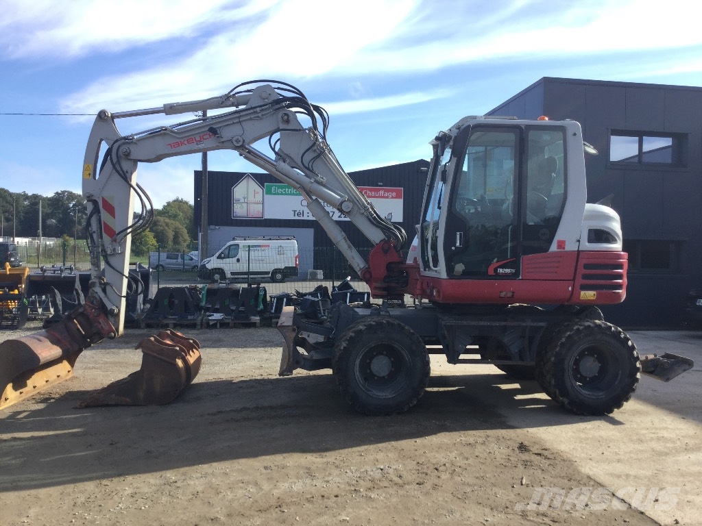 Takeuchi TB 295 W Excavadoras de ruedas