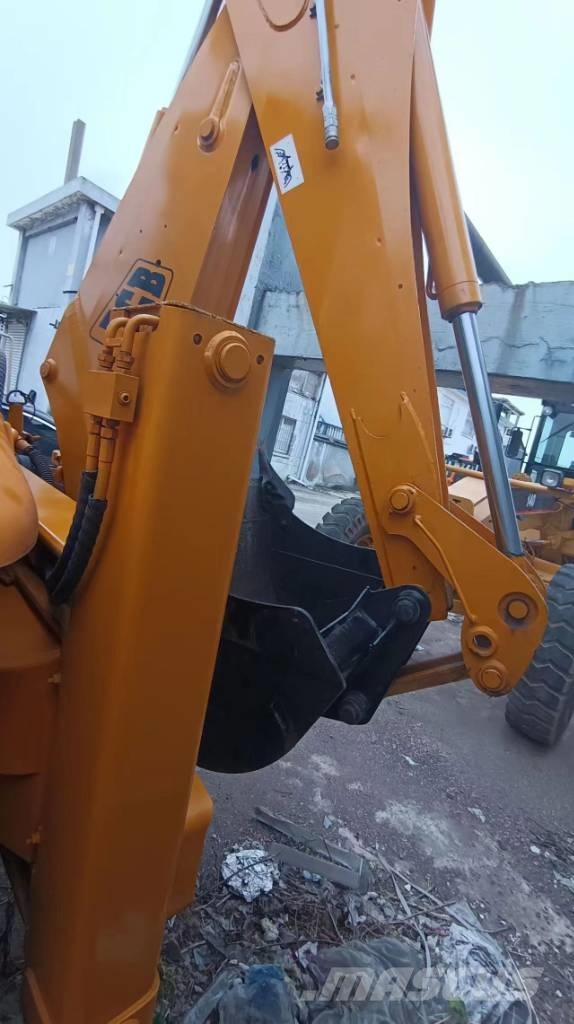 JCB 3 CX Rataslaadurid