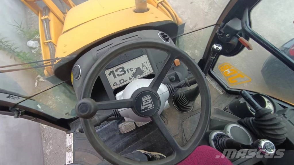 JCB 3 CX Rataslaadurid