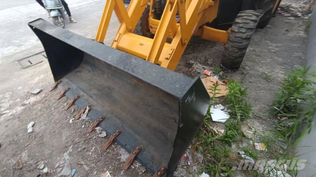 JCB 3 CX Rataslaadurid