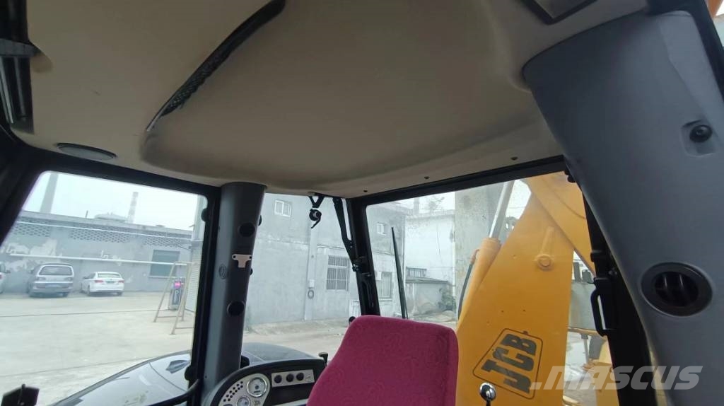 JCB 3 CX Rataslaadurid