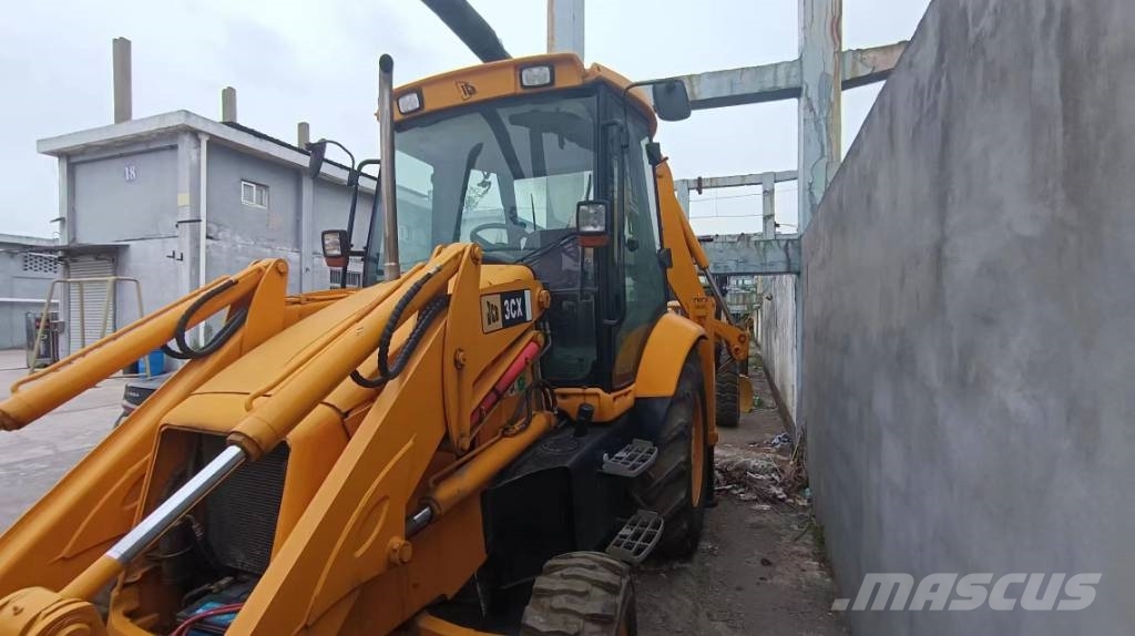 JCB 3 CX Rataslaadurid