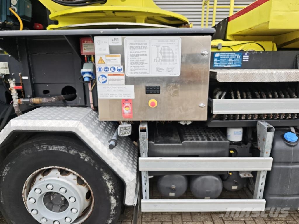 Volvo FMX 420 8x4 AMV 11 SWL 1000 QR Tunnelplatform Truck mounted aerial platforms