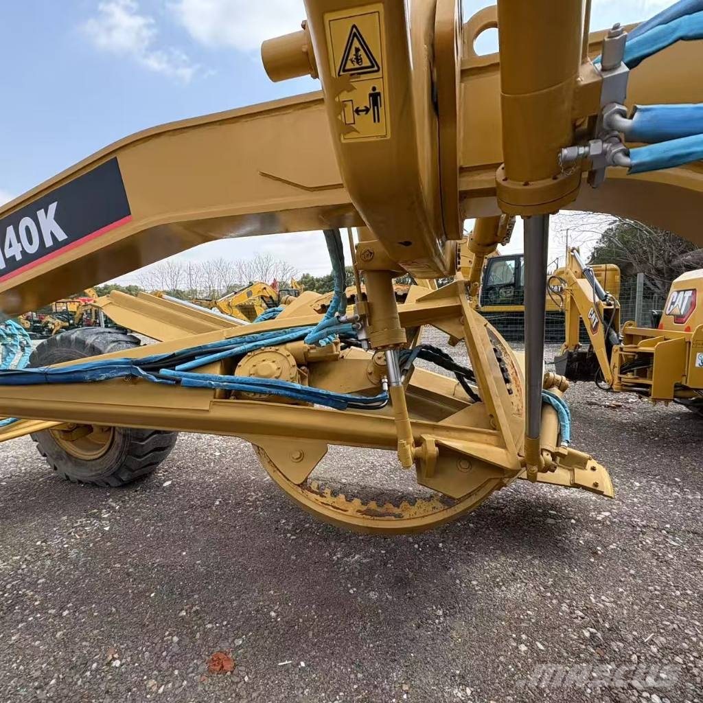 CAT 140 K Grederji