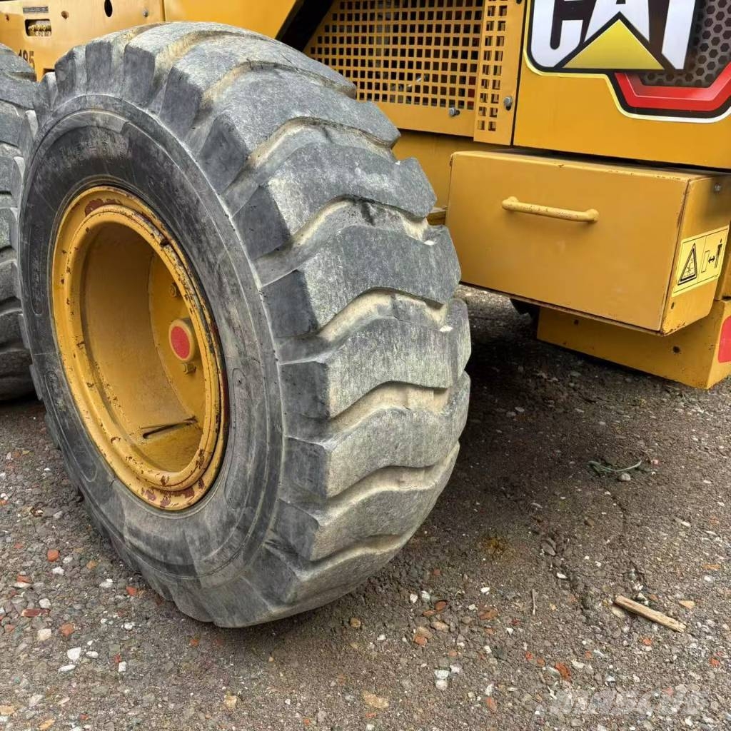 CAT 140 K Grederji