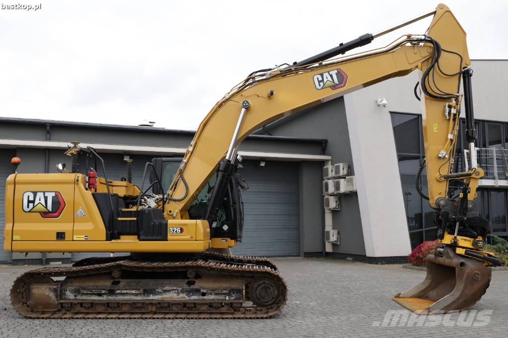CAT 326 Pelle sur chenilles