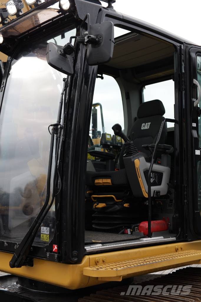 CAT 326 Pelle sur chenilles