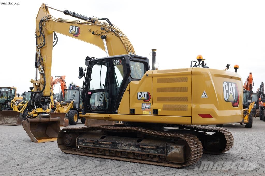 CAT 326 Pelle sur chenilles