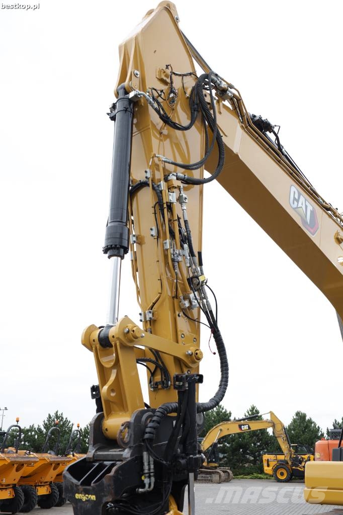 CAT 326 Pelle sur chenilles