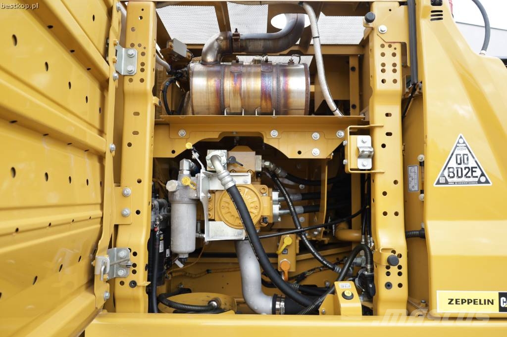 CAT 326 Pelle sur chenilles