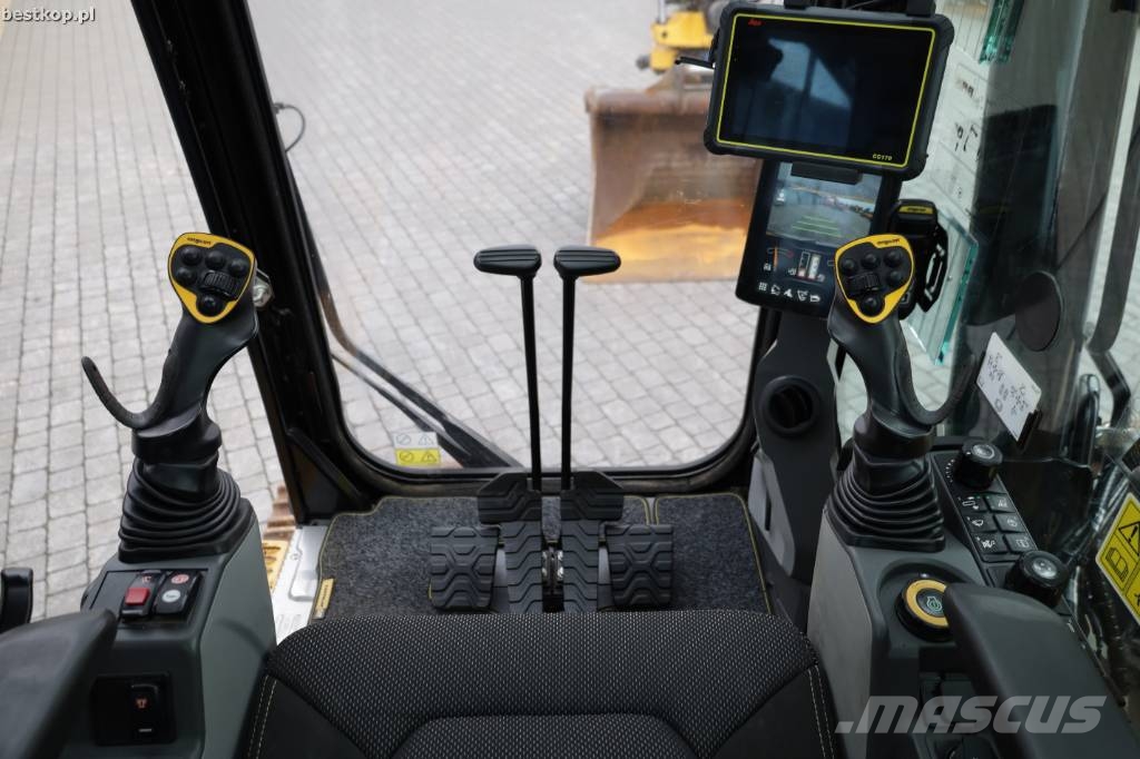 CAT 326 Pelle sur chenilles