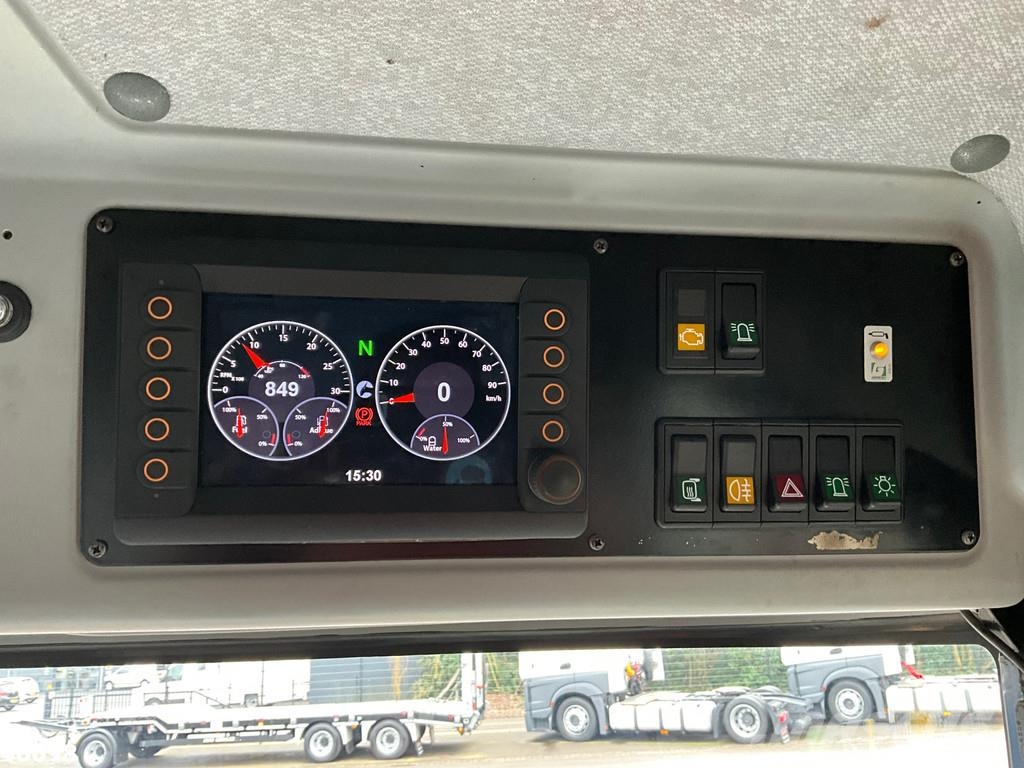 Ravo 540 CD Euro 6 with 3-rd brush Veegwagens