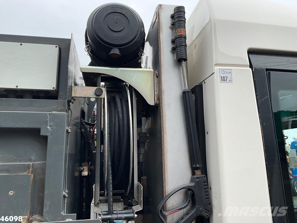 Ravo 540 CD Euro 6 with 3-rd brush Veegwagens