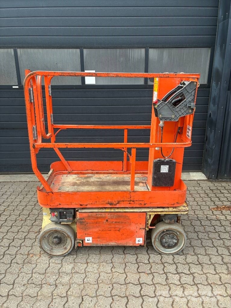 JLG 1230 ES Personenliften en invalideliften