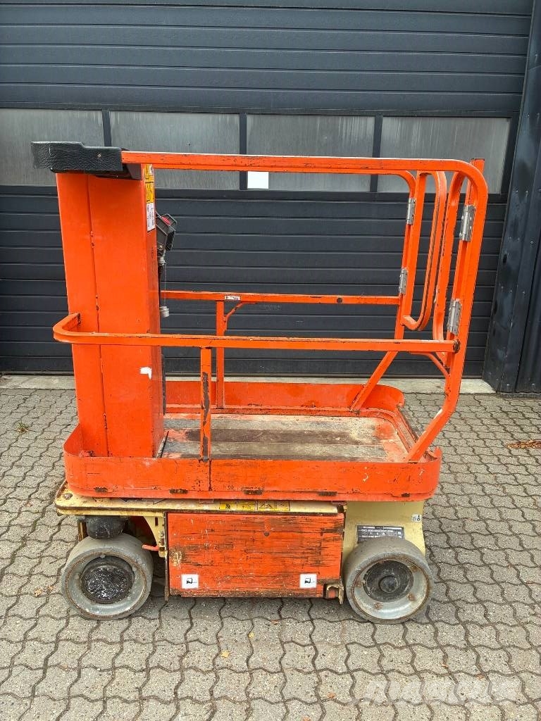 JLG 1230 ES Personenliften en invalideliften