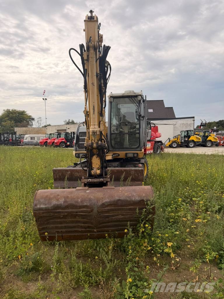 New Holland MH 2.6 휠 굴삭기
