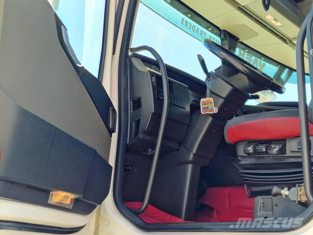 Volvo FH 13.500 Low roof 6x2 - PTO/Hydraulic - 3.00 WB - Trækkere