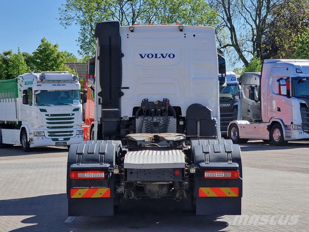 Volvo FH 13.500 Low roof 6x2 - PTO/Hydraulic - 3.00 WB - Vetopöytäautot