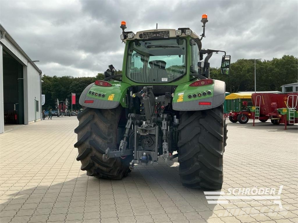 Fendt 724 VARIO GEN6 PROFI PLUS Tratores Agrícolas usados