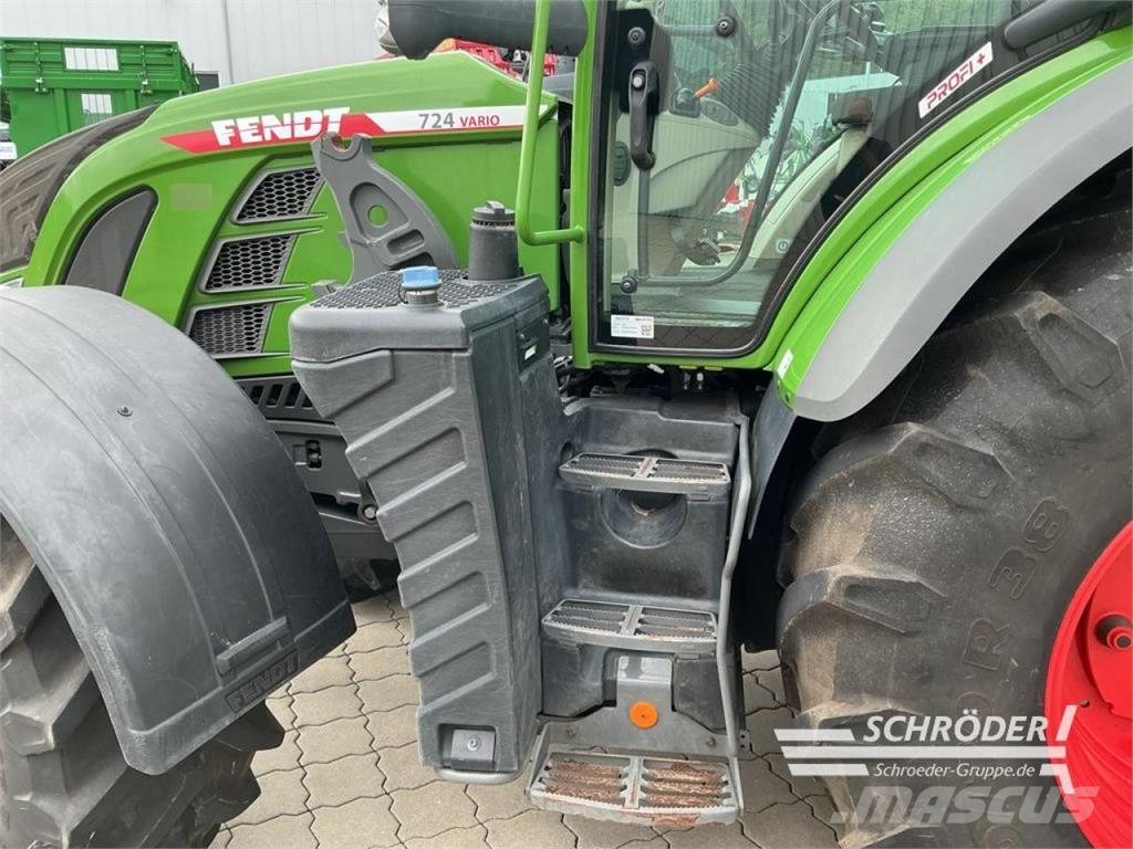 Fendt 724 VARIO GEN6 PROFI PLUS Tratores Agrícolas usados