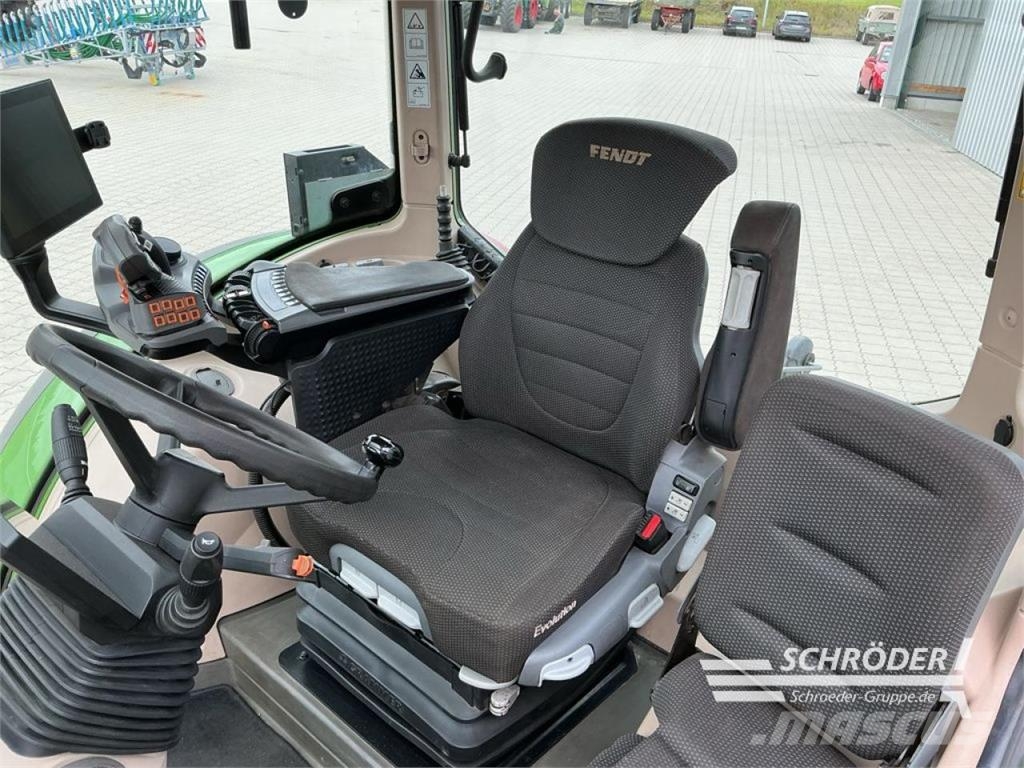 Fendt 724 VARIO GEN6 PROFI PLUS Tratores Agrícolas usados