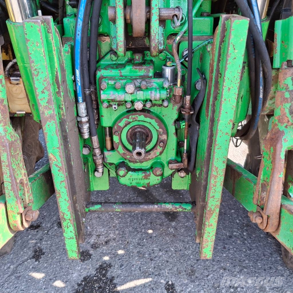 John Deere 5820 Tractores
