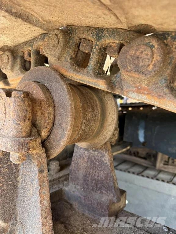 CAT 215DLC Rupsgraafmachines