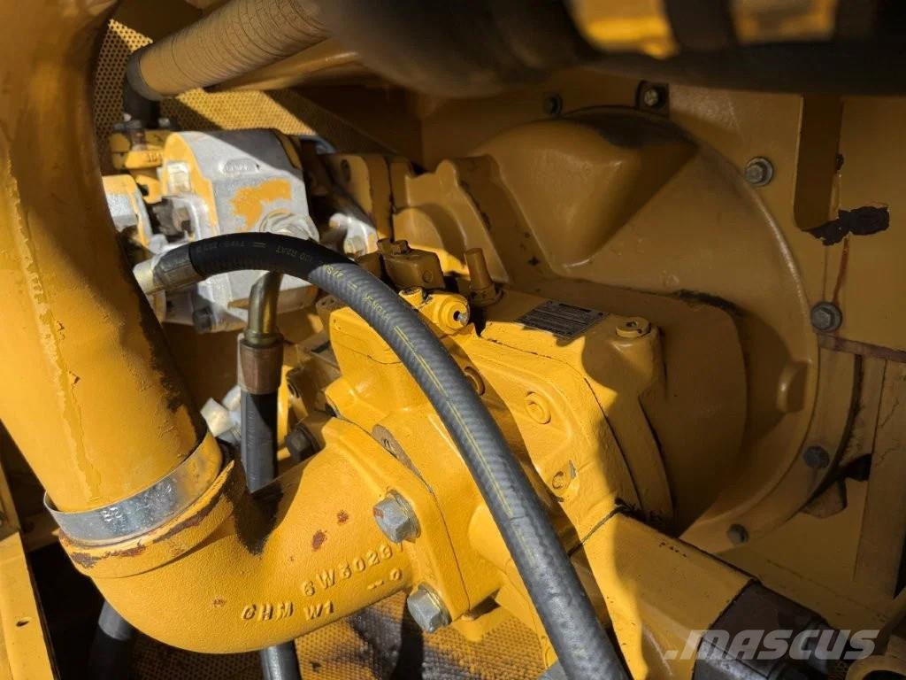 CAT 215DLC Rupsgraafmachines