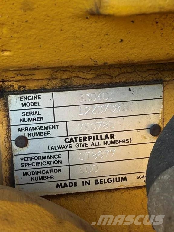 CAT 215DLC Rupsgraafmachines
