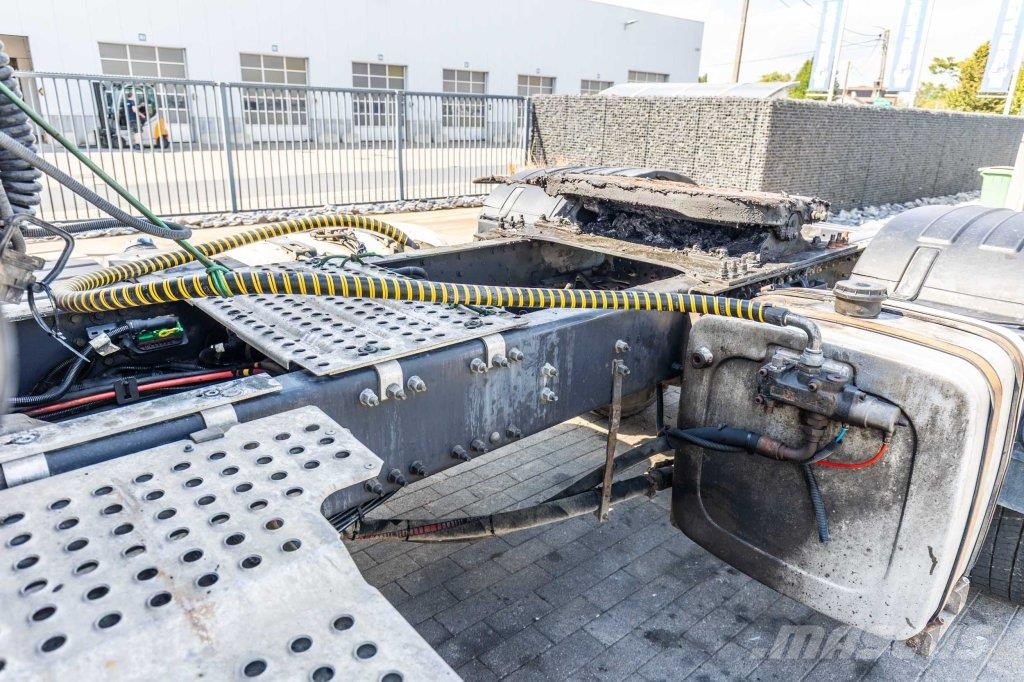 Renault T460+HYDR وحدات الجر