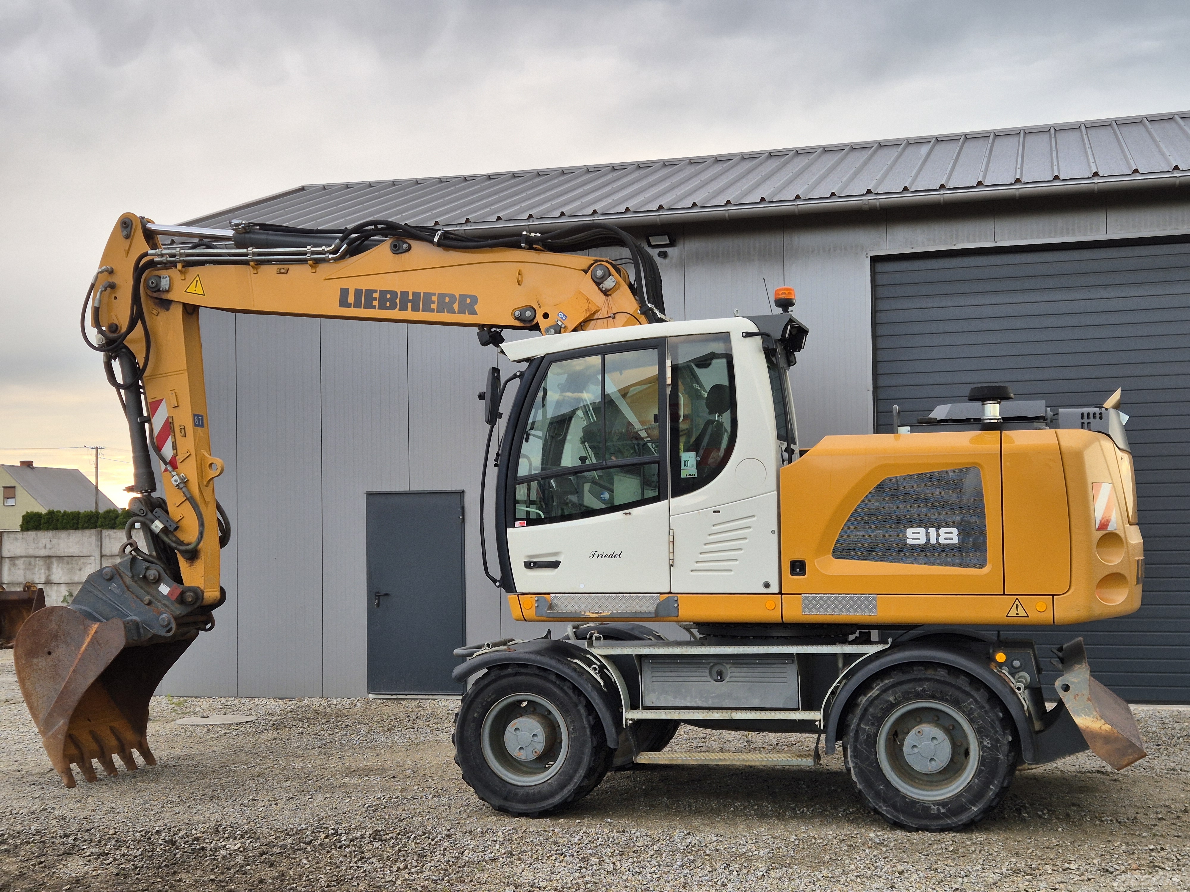 Liebherr A 918 Litronic Excavadoras de ruedas
