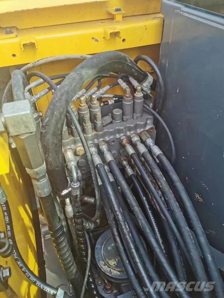 Volvo EC 80D PRO Pelle sur chenilles