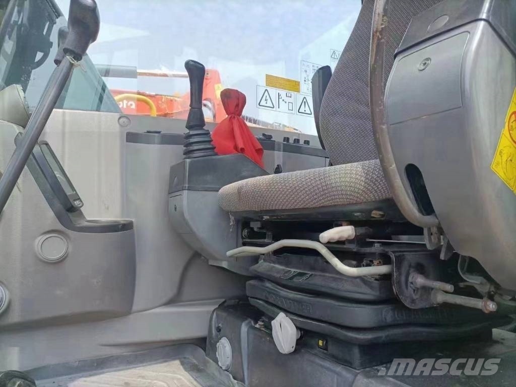 Volvo EC 80D PRO Pelle sur chenilles
