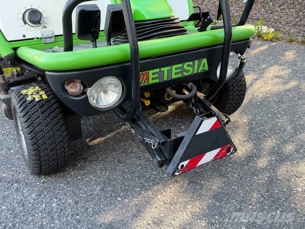 Etesia H124DX Päältäajettavat ruohonleikkurit