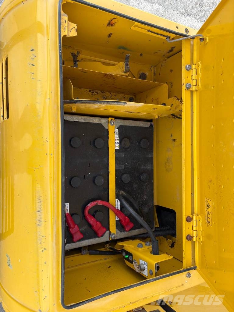 Komatsu PC360 Long Reach Raupenbagger