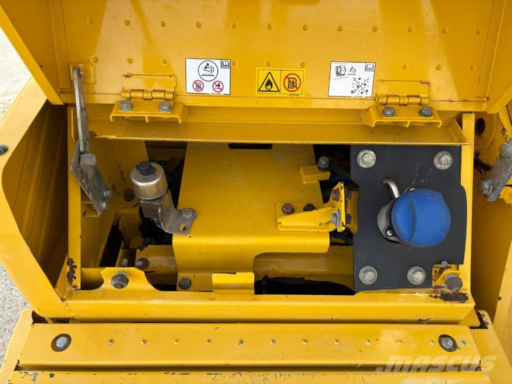 Komatsu PC360 Long Reach Raupenbagger