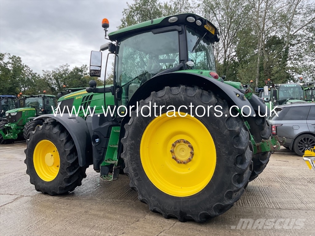John Deere 6215 R Traktorer
